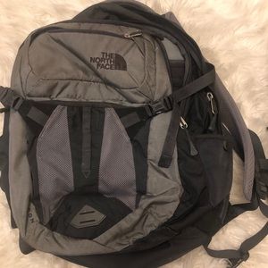 North Face Recon Backpack, Dark Grey